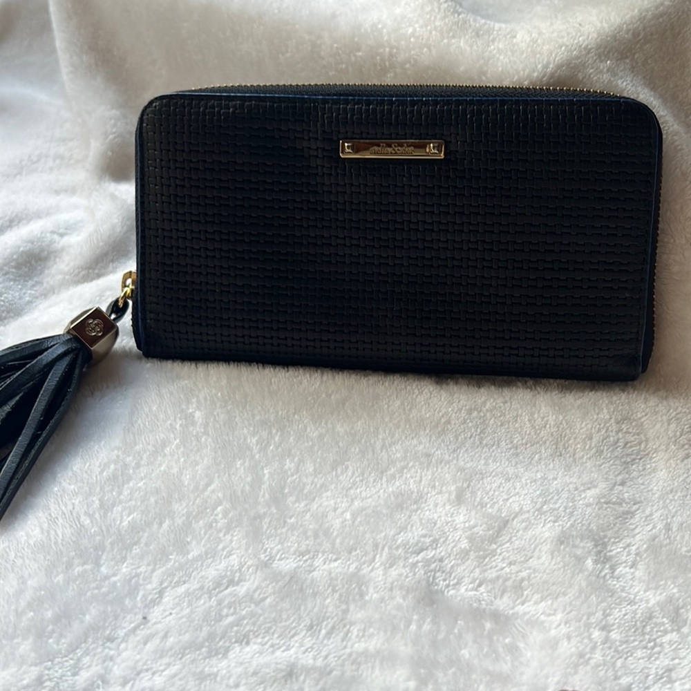 Stella & Dot.  Wallet / clutch